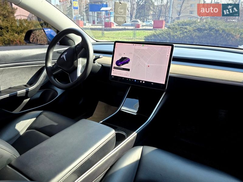 Седан Tesla Model 3 2019 в Полтаве