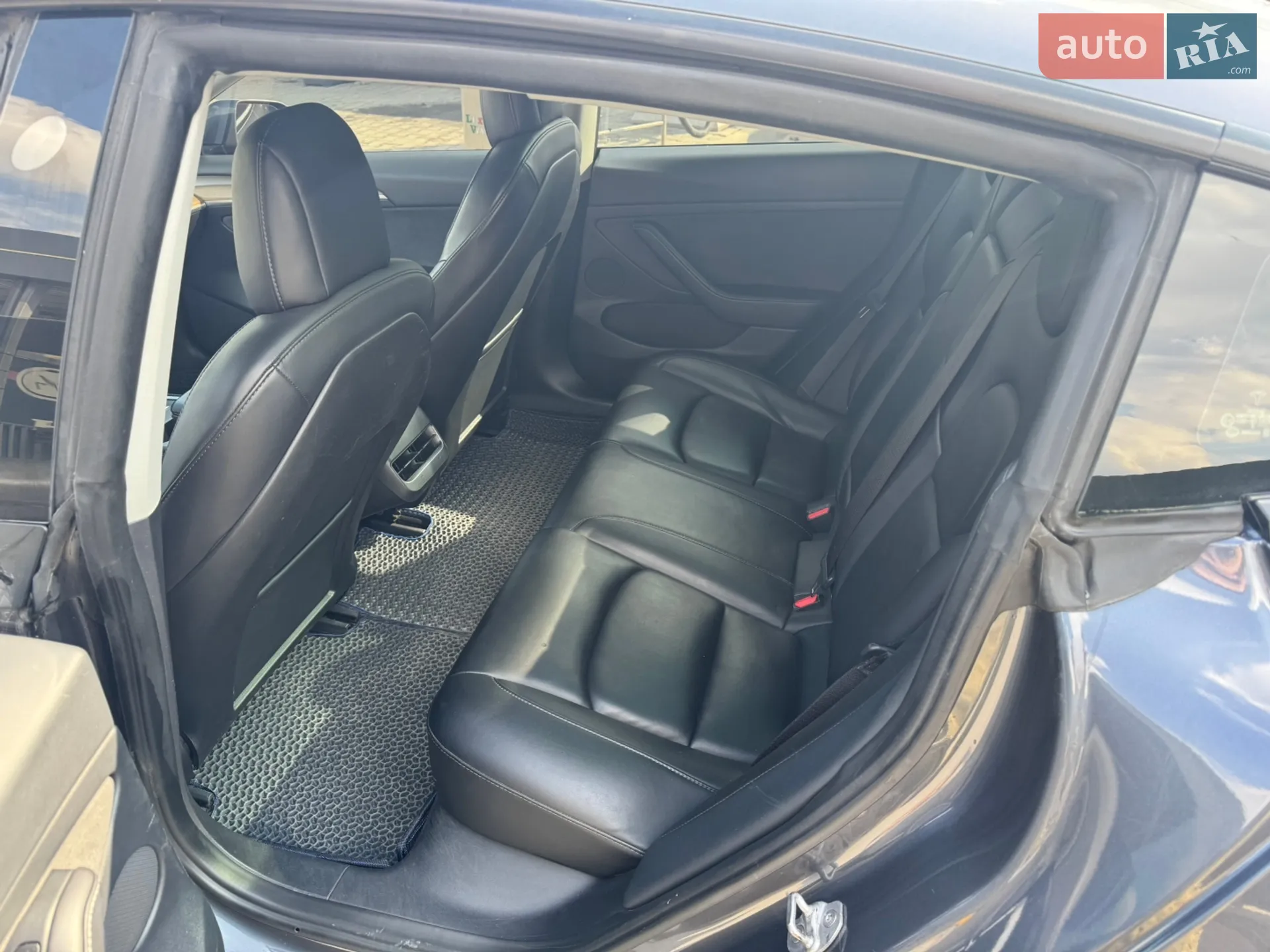 2022 Tesla Model 3 - мініатюра 9
