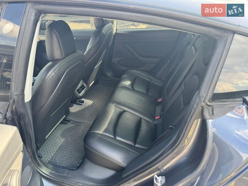 Седан Tesla Model 3 2022 в Белой Церкви