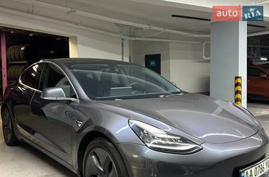 Седан Tesla Model 3 2019 в Києві