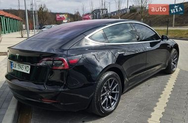 Седан Tesla Model 3 2018 в Ирпене