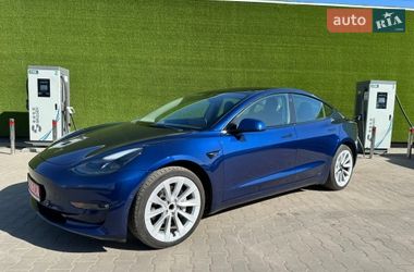 Седан Tesla Model 3 2022 в Києві
