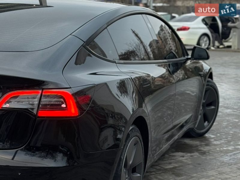 Седан Tesla Model 3 2022 в Одесі