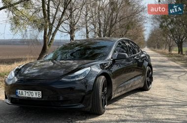 Седан Tesla Model 3 2018 в Миронівці