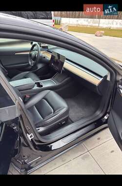Седан Tesla Model 3 2022 в Ківерцях