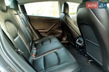 Седан Tesla Model 3 2019 в Киеве