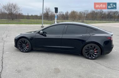 Седан Tesla Model 3 2021 в Новомосковську
