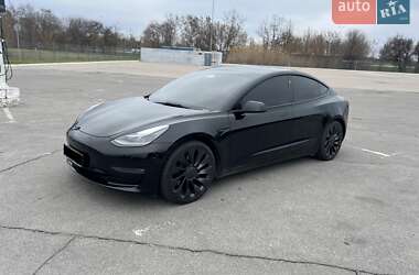 Седан Tesla Model 3 2021 в Новомосковске