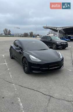 Седан Tesla Model 3 2021 в Новомосковську