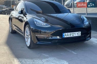 Седан Tesla Model 3 2019 в Киеве