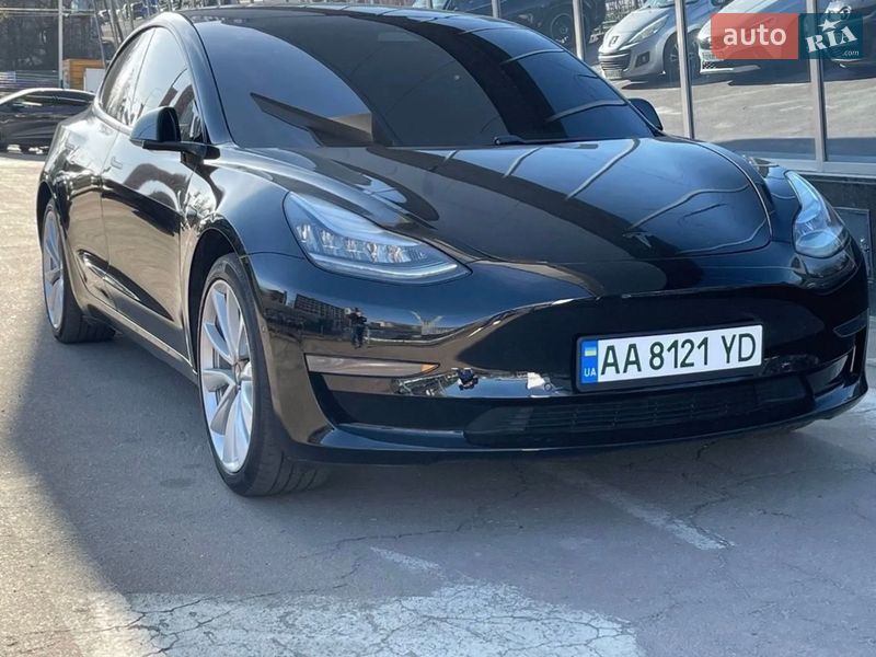 Tesla Model 3 2019