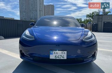 Седан Tesla Model 3 2018 в Києві