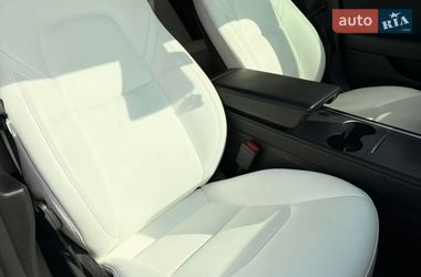 Седан Tesla Model 3 2022 в Запорожье