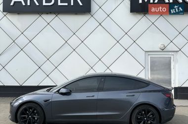 Седан Tesla Model 3 2022 в Києві