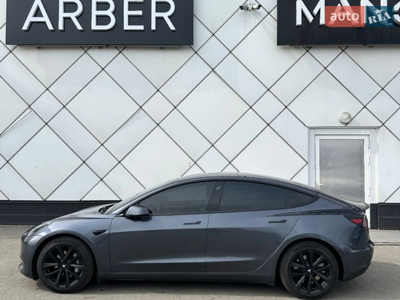 Седан Tesla Model 3 2022 в Києві