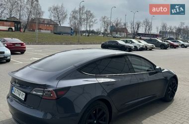 Седан Tesla Model 3 2022 в Києві