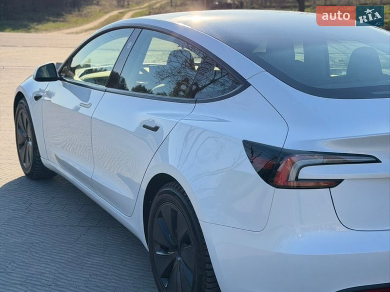 Седан Tesla Model 3 2024 в Львове фото 17 Седан Tesla Model 3 2024 в Львове