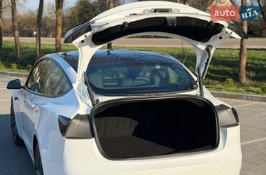 Седан Tesla Model 3 2024 в Львове фото 22 Седан Tesla Model 3 2024 в Львове