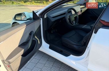 Седан Tesla Model 3 2024 в Львове фото 24 Седан Tesla Model 3 2024 в Львове