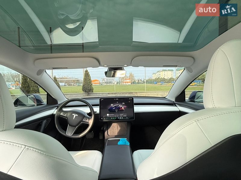 Седан Tesla Model 3 2022 в Одесі