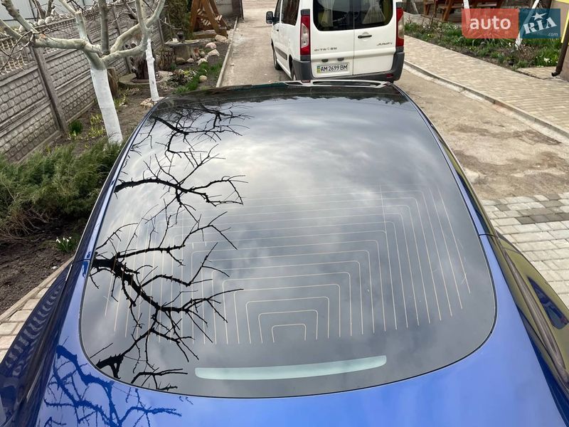 Седан Tesla Model 3 2020 в Киеве