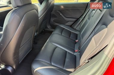 Седан Tesla Model 3 2020 в Коломиї