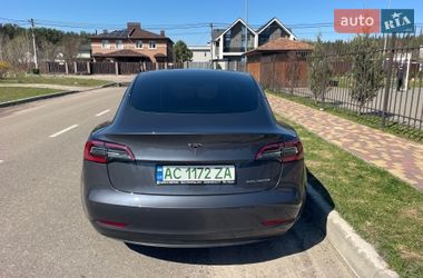 Седан Tesla Model 3 2022 в Киеве
