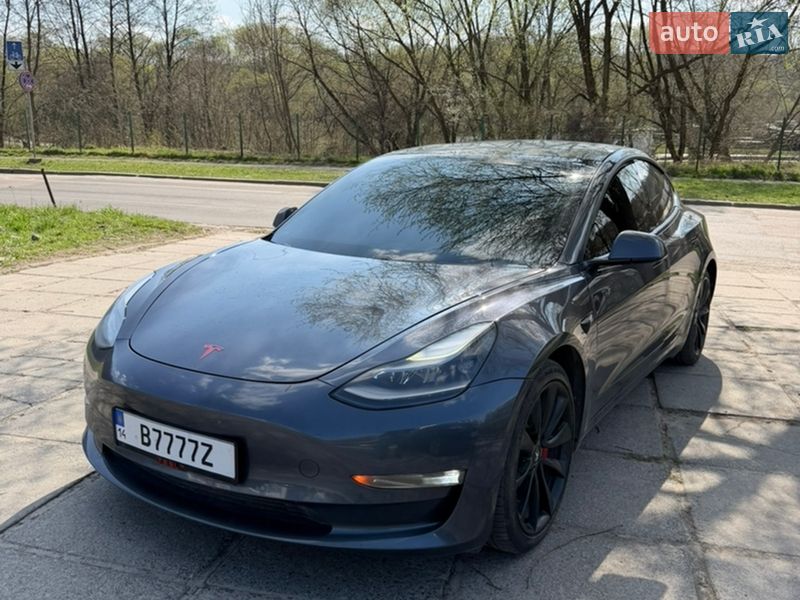 Седан Tesla Model 3 2021 в Львове фото 12 Седан Tesla Model 3 2021 в Львове