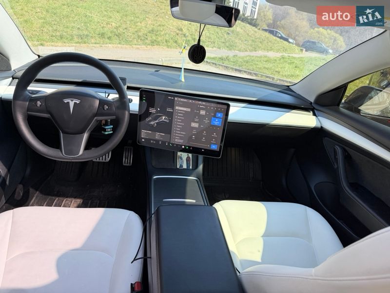 Седан Tesla Model 3 2021 в Львове фото 17 Седан Tesla Model 3 2021 в Львове