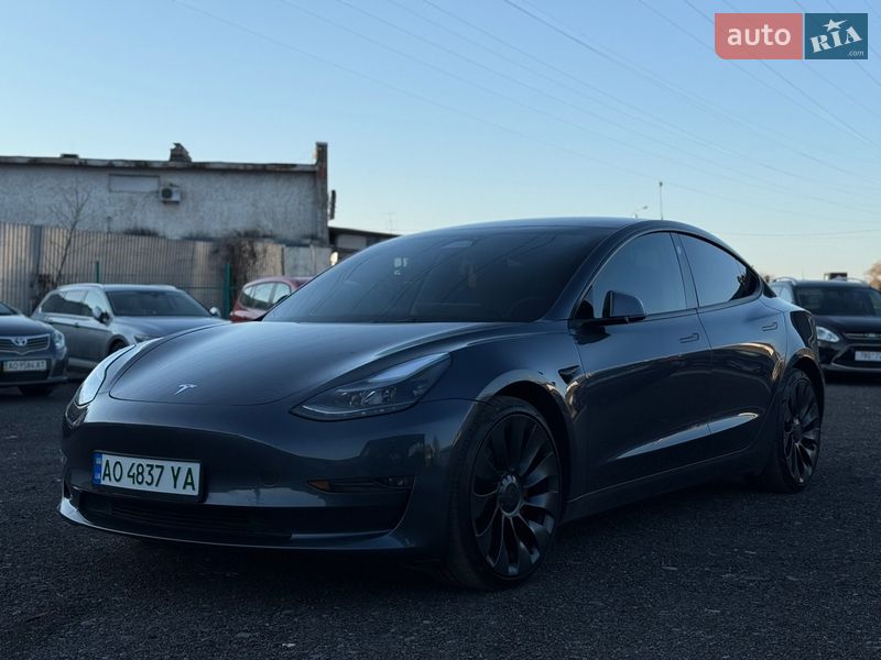 Tesla Model 3 2023