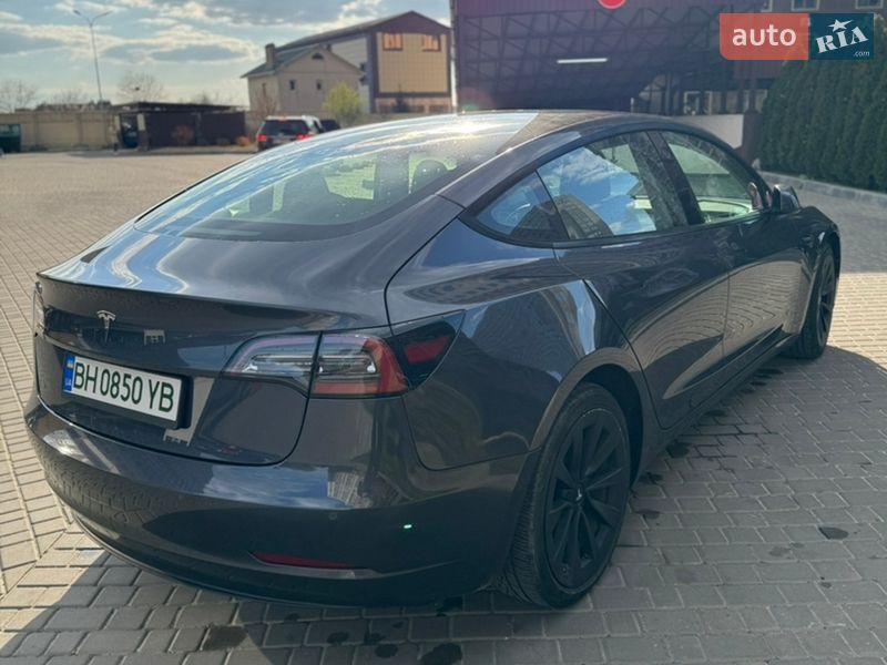 Седан Tesla Model 3 2022 в Одессе
