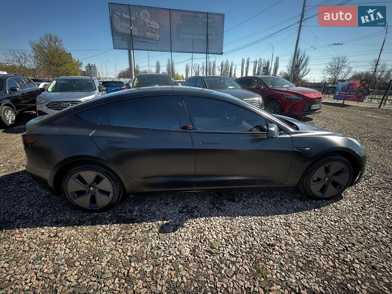 Седан Tesla Model 3 2020 в Киеве