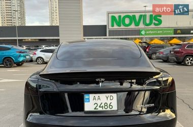Седан Tesla Model 3 2023 в Києві