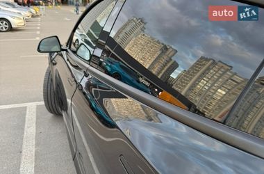 Седан Tesla Model 3 2023 в Києві
