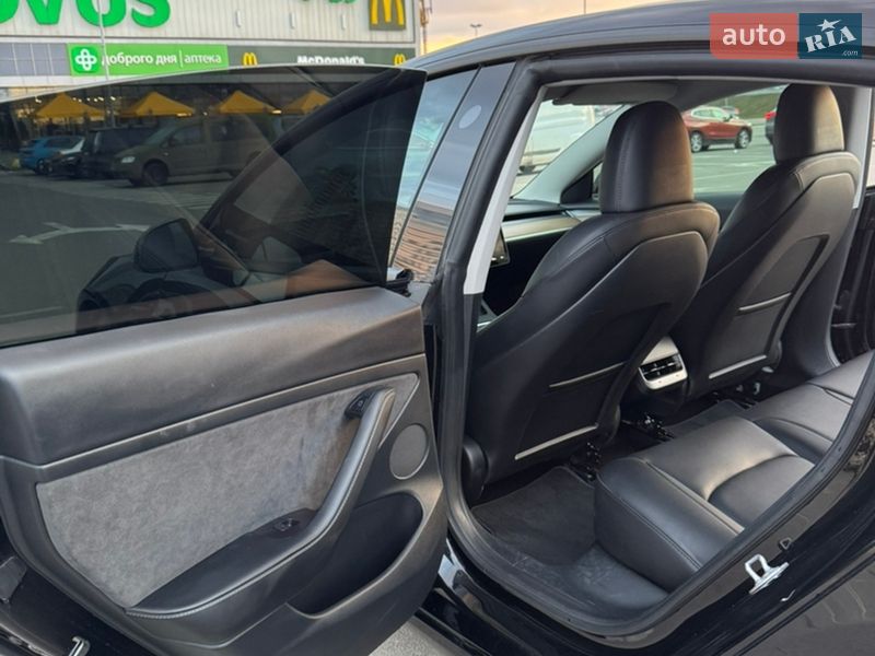 Седан Tesla Model 3 2023 в Києві фото 24 Седан Tesla Model 3 2023 в Києві