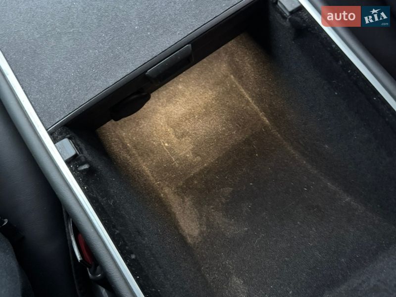 Седан Tesla Model 3 2023 в Києві фото 32 Седан Tesla Model 3 2023 в Києві