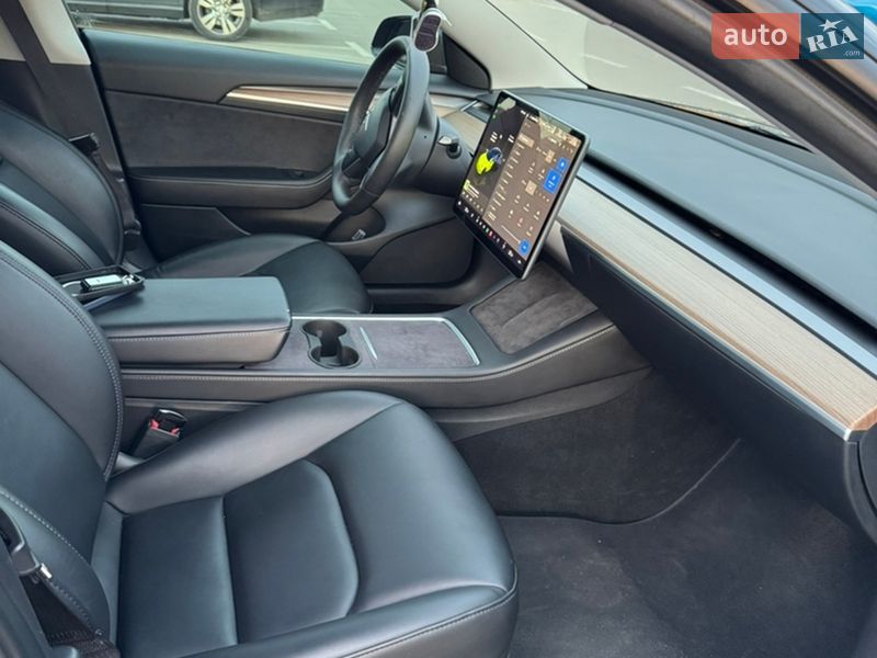 Седан Tesla Model 3 2023 в Києві фото 28 Седан Tesla Model 3 2023 в Києві
