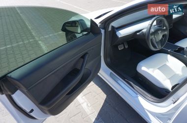 Седан Tesla Model 3 2019 в Киеве
