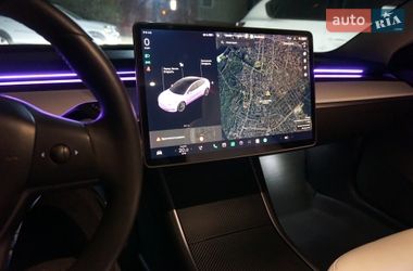 Седан Tesla Model 3 2019 в Киеве