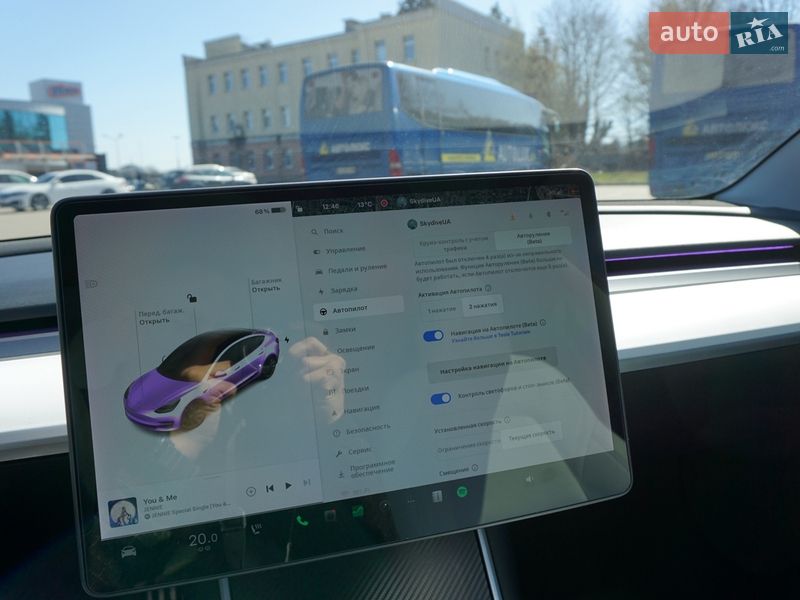 Седан Tesla Model 3 2019 в Киеве