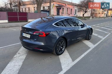 Седан Tesla Model 3 2020 в Радомышле