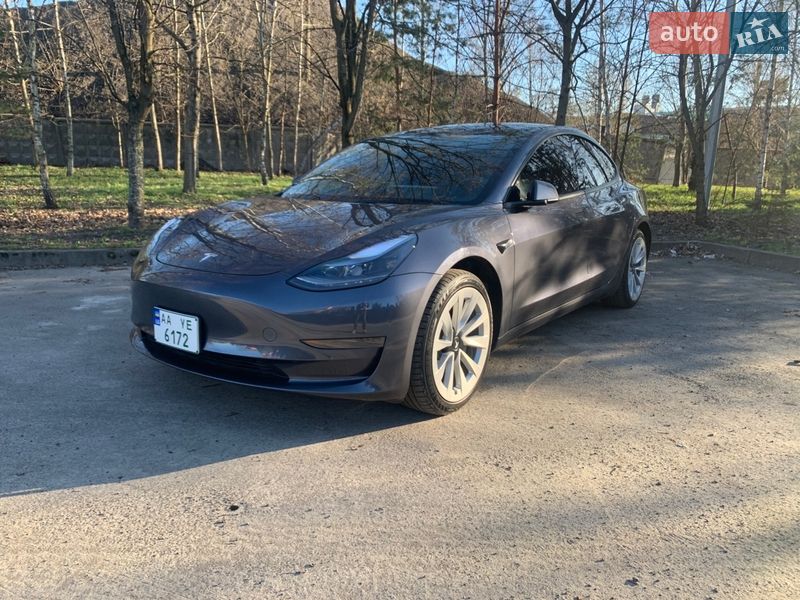 Tesla Model 3 2023