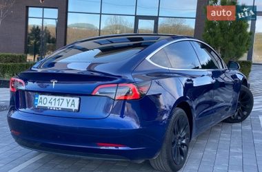 Седан Tesla Model 3 2019 в Ужгороде