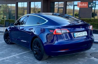 Седан Tesla Model 3 2019 в Ужгороде