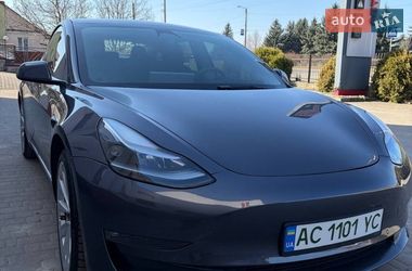 Седан Tesla Model 3 2022 в Луцьку