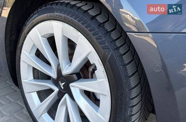 Седан Tesla Model 3 2022 в Луцьку