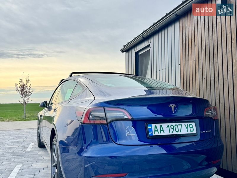 2022 Tesla Model-3, VIN LRW3E7EB2NC611975:plate — фото 1 (autoria)