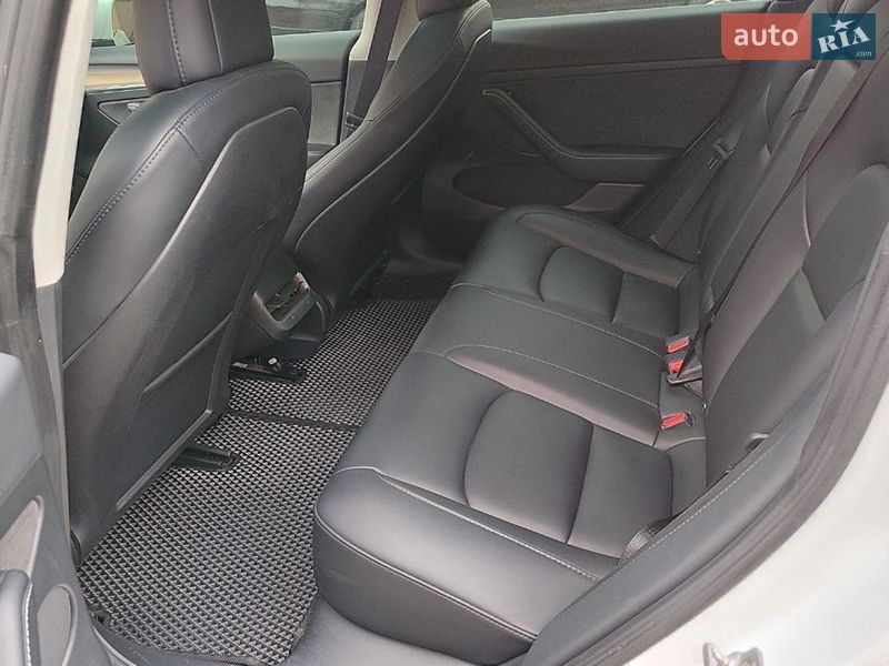 Седан Tesla Model 3 2023 в Полтаві фото 17 Седан Tesla Model 3 2023 в Полтаві