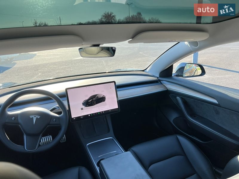 Седан Tesla Model 3 2023 в Киеве