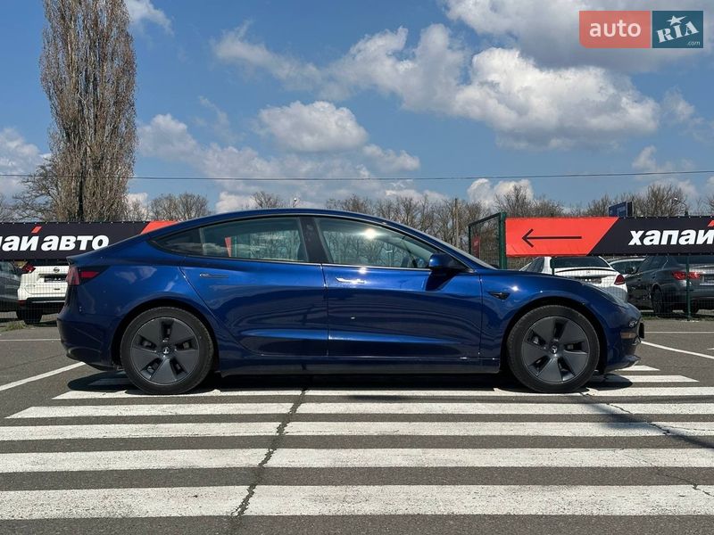 Седан Tesla Model 3 2019 в Одессе
